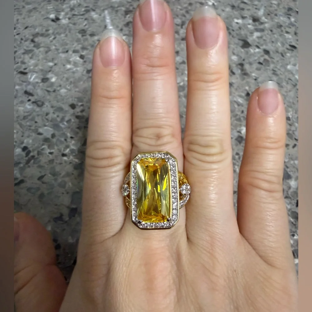 NOS Vintage SETA Yellow CZ Gold Plated Ring Size 8 - Picture 2 of 5
